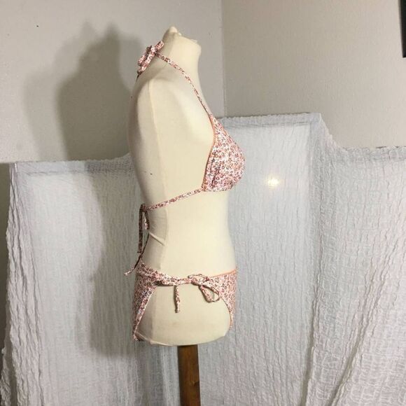 Xhilaration Pink Floral Two Piece Swimset Size Large - Picture 2 of 6